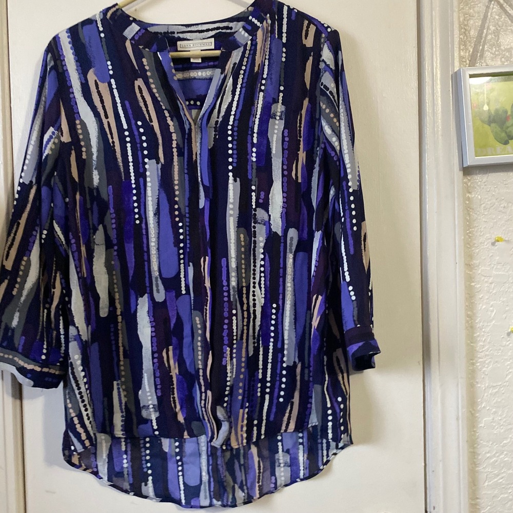 Dana Buchman Women's Blouse L Blue Purple Abstract 3/4 Sleeve‎ Top